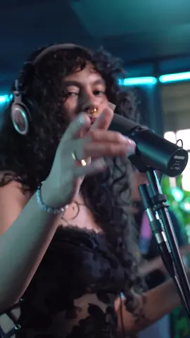 Yeily Saints x Encore Acoustic - 'Pretty Things' (Live Performance)