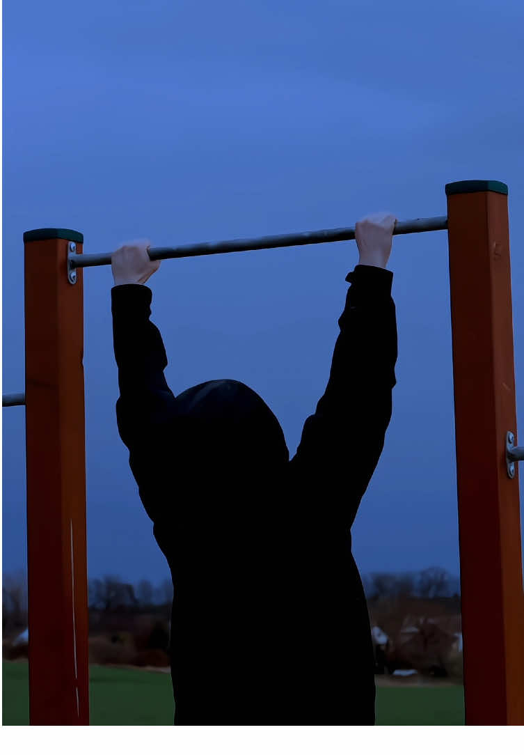🙂❤️‍🔥#رياضة #motivation #workout_gym #explore #darkaesthetics🖤 #sportive #عباراتكم 