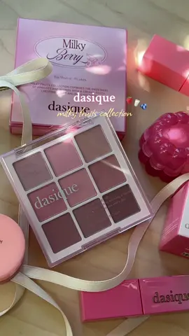 cool toned milk berry makeup 🍓🥛🌸 ft @dasique @dasique_usa  #cooltonemakeup #pinkmakeup #kbeauty #dasique #softgirl #koreanmakeup #makeuptutorial #blush #lipgloss 