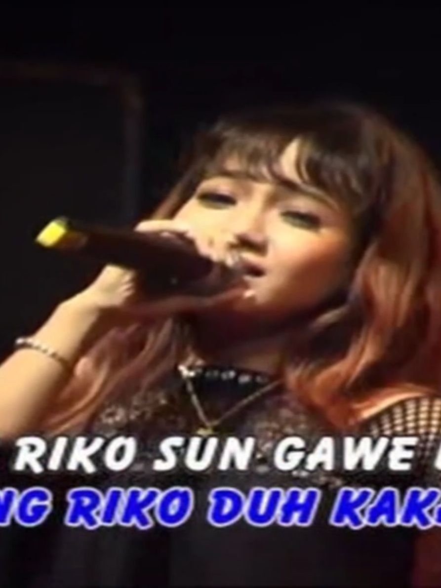 Reny Farida | Kepingin Balik maning #patr_99 #renyfarida #banyuwangi #gendingbanyuwangi #kesenianbanyuwangi #orkesbanyuwangi #jarananbanyuwangi #viraall #trendingsong #fypage #fyppppppppppppppppppppppp 