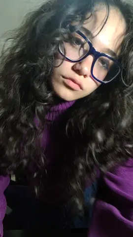 #hair #curly #makeup #me #lovely #justagirl #girls #outfitinspiration #outfit #modeling #jellyfish #model #actriz #cine #actress #shortvideo 