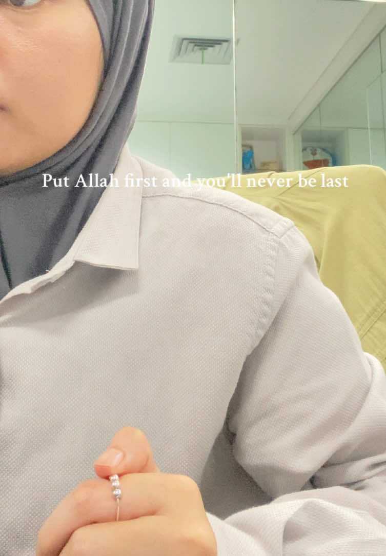 it's just me and my  لَا حَوْلَ وَلَا قُوَّةَ إِلَّا بِٱللَّٰهِ against the world #fyp #foryou #life 