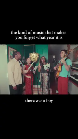 when the vocal harmony has you lost in time 🥹 #jazz #jazztok #singer #harmony #vocals 