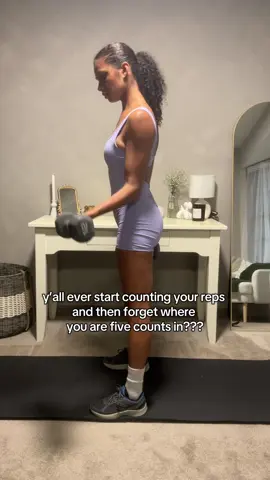 Is it just me??? I’m not trying to count while working out😭 #rayfitnessapp #workout #GymTok #gymgirl #GymTok #MentalHealth 