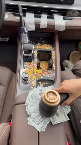 Are you still putting up with a dirty car? Change it now, make it clean immediately.#car #dealsforyoudays #🔥 #carvacuumcleaner #fyp #carvacuum #foryou #fyp #fageforyou 