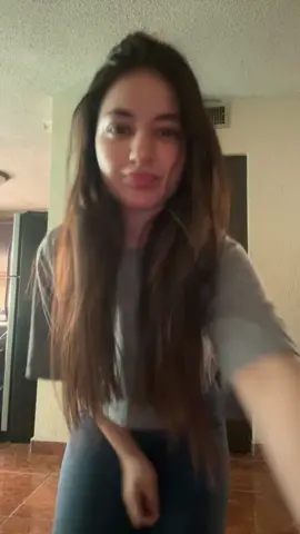 según yo 😂 #gym #fouryou #cringe #viraltiktok #pendientes #mia #tiktokponmeenparatiporfa 