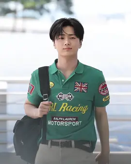 safe skies, jay! he’s flying to london for the 2025 Wimbledon Championship. #jay #enhypen 