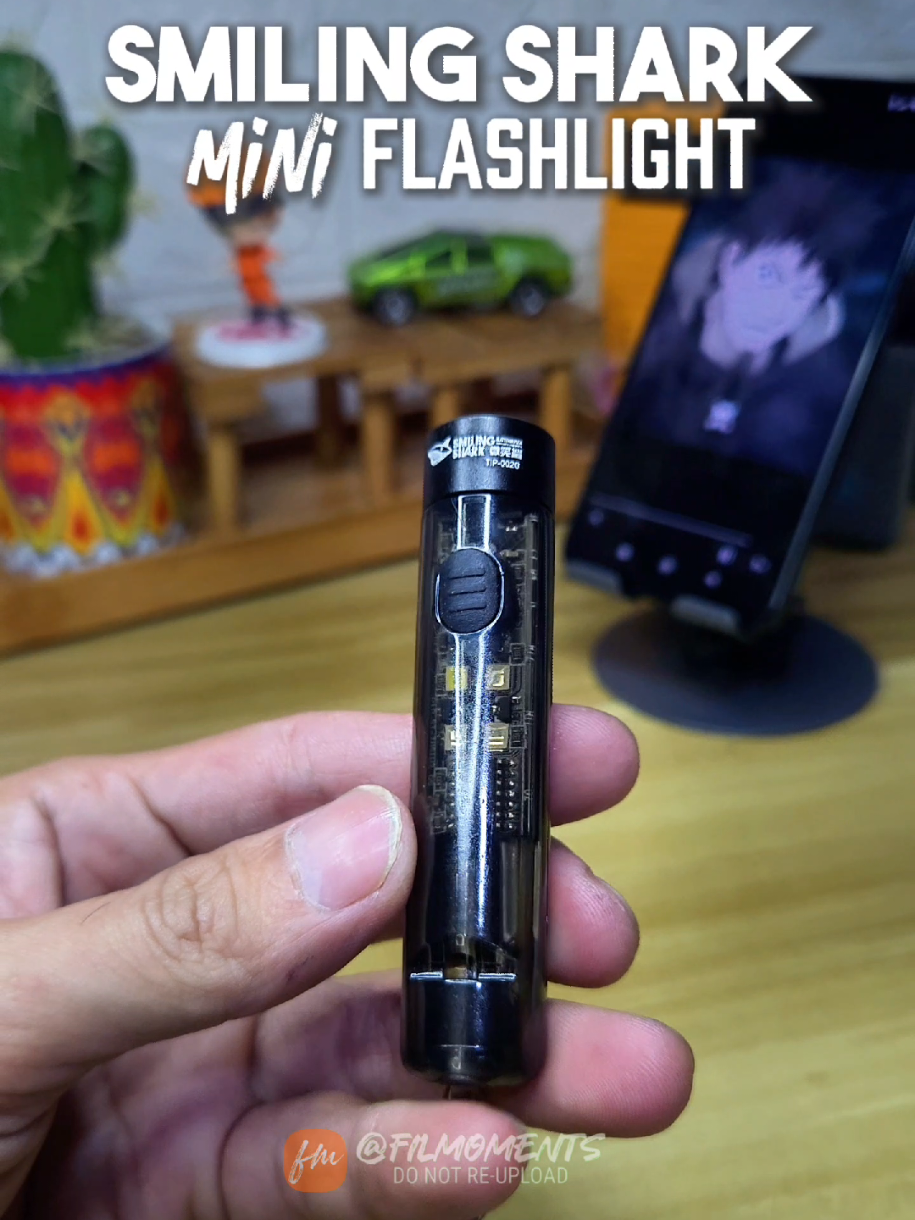 Smiling Shark Mini Multifunctional Flashlight Type-C Rechargeable Portable LED Torch with Whistle COB Side Light for Outdoor Camping, Mountaineering, Fishing, and emergency. #filmoments #smilingshark #smilingsharkminiflashlight 