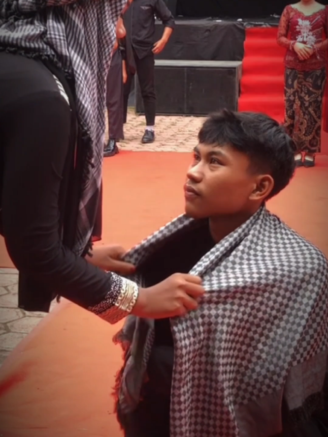 arabian couple,bentar tag dulu orangnya @ehevay @imamsyafingii #trenggalek #fypviralシ #diesnatalis #fashionshow #arabian #fyppppppppppppppppppppppp 