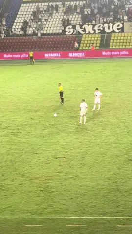 Cobrança de falta de Neymar. Camillato salvou 🧤#santos #neymar #desportiva #falta 