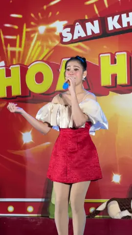 Chờ là chờ bao lâu #doanlotohoahuongduong #xuhuong #lotohoahuongduong #lotoshow #xuhuongtiktok 
