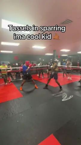 Treat it like football gotta be swaggy in practice too #fyp #foryoupage #boxing🥊 #boxingfans #sparringday🔥🥊 
