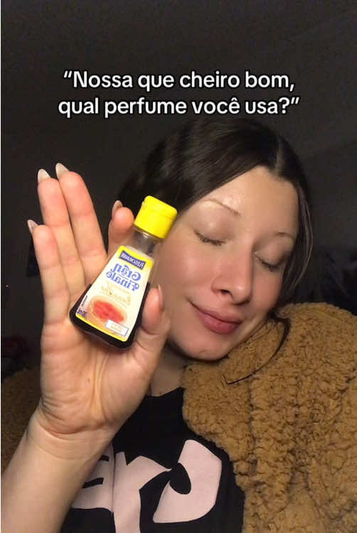 Perfume caseiro 💗🤣 #perfume #meme #perfumedebaunilha 