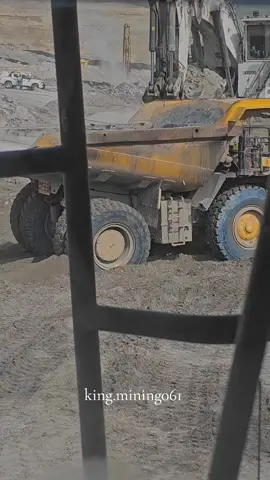 jum'at mubarrak#tambangbatubara #mining #kulitambang #fyp #foryoupage #alatberat #libherr #excavator #komatsu #CapCut #islamic_video #quran_alkarim #jumatberkah 