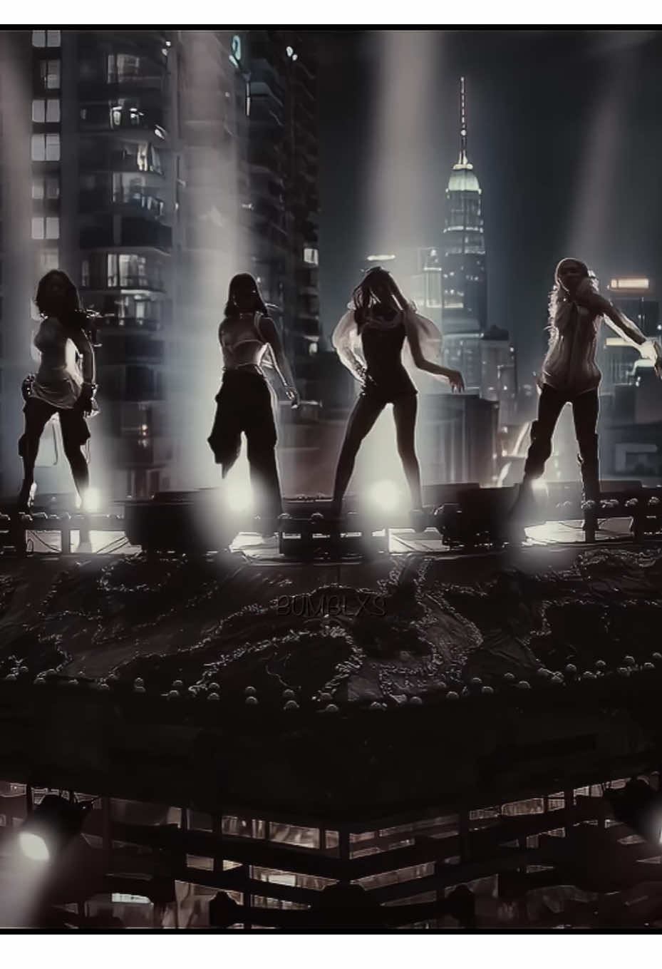 THE QUEENS IN YOUR AREA #blackpink #kpop #bumblxs 