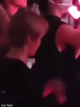 Manly + attractive = 🔥❤️‍🔥  #doyoung #doyoungtreasure #treasure #blackpinkdeadline #blackpinkconcert 