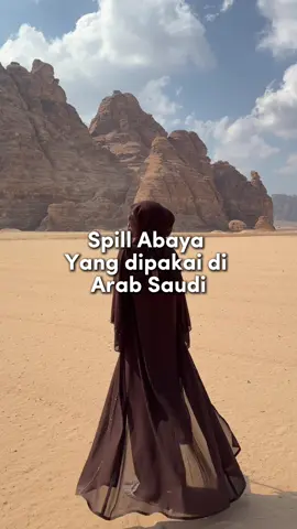 Abaya adalah baju dengan siluet longgar yang menyamarkan badan. Abaya ini sangat aku rekomendasikan untuk dipakai di negara gurun ataupun Indonesia karena memiliki bahan yang loose dan jatuh melangsai juga nyaman.