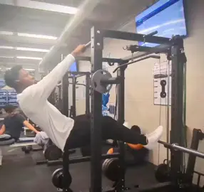 Is Vertical Dwerking the new Meta??? #dwerk #dwerkchallenge #dwerkingallsummer #fypシ゚viral #fyp #fypシ 