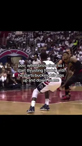 all while he’s unloading on himself #johnwall #lebronjames #fypシ゚viral #fyppppppppppppppppppppppp #viraltiktok 