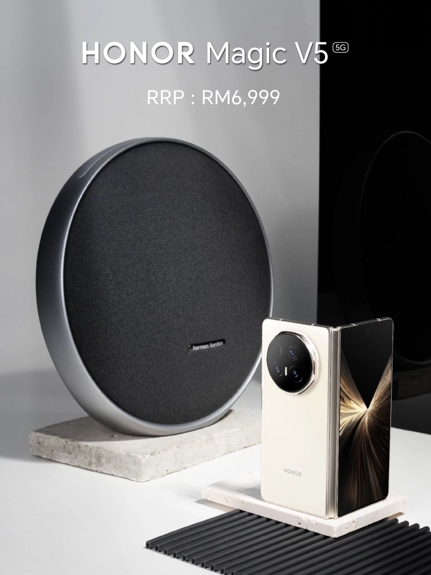 Pre-order the #HONORMagicV5 now at RM6,999 and enjoy the perks worth up to RM3,497* 🙌 🎁 Premium free gifts Harman Kardon Onyx Studio 9  🛡️ 1 Year Worry-free Crack Protection & 2 Years Worry-free Quality Assurance Warranty 🔍 Trade in your old devices and get additional instant rebate up to RM400* 📅 Valid from 15 - 24 July only.  *T&Cs Apply. While stocks last.  #HONORMalaysia #SlimmestWithNoCompromise