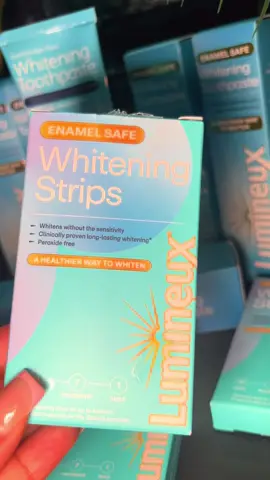 😬 Sensitive Teeth? I Got You. Every other whitening strip made me cringe… until this one. No peroxide. No pain. Just results. I dropped the link in the comments. Comment “SMILE” if you’ve been needing something like this! 🦷💎
