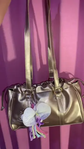 #4u warna yg ga pernah ada di brand brand lain😱🥰😍
