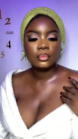 Have you book your day with us? We are located at Ajibode behind university of Ibadan  #meenahs_ultimate_glam #makeuptransformation #trendingsong #darkskinmakeup #ibadanmakeupartist #ajibodeibadan #500kviews #ibadanmuas #ibadanpolythecnic #universityofibadan #blackbeauty 