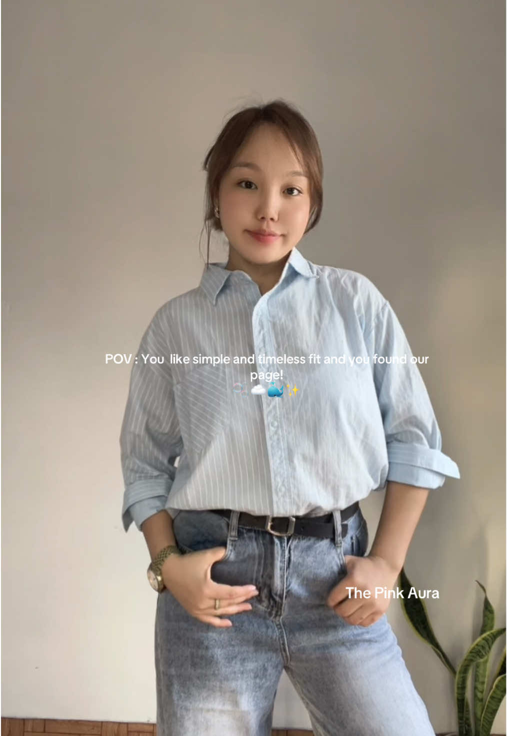 𝐌𝐢𝐧𝐢𝐦𝐚𝐥 𝐚𝐧𝐝 𝐜𝐥𝐚𝐬𝐬𝐲 𝐟𝐢𝐭 𝐟𝐨𝐫 𝐭𝐨𝐝𝐚𝐲!☁️🐳✨ 𝐂𝐨𝐭𝐭𝐨𝐧 𝐨𝐯𝐞𝐫𝐬𝐢𝐳𝐞𝐝 𝐭𝐚𝐢𝐥𝐨𝐫𝐞𝐝 𝐬𝐡𝐢𝐫𝐭✨ 𝐒𝐢𝐳𝐞 : 𝐟𝐫𝐞𝐞 𝐒𝐨𝐟𝐭 𝐬𝐭𝐫𝐚𝐢𝐠𝐡𝐭 𝐰𝐚𝐬𝐡𝐞𝐝 𝐣𝐞𝐚𝐧𝐬 𝐒𝐢𝐳𝐞 : 𝐒,𝐌,𝐋,𝐗𝐋 &𝐗𝐗𝐋 •𝐃𝐦 𝐮𝐬 𝐟𝐨𝐫 𝐦𝐨𝐫𝐞🎀 #foryou #onlinestorenepal #OOTD #highwaistjeans #blueshirt #cottonshirt #everydayessentials #softjeans #washeddenim #auraessentials #thepinkaura 