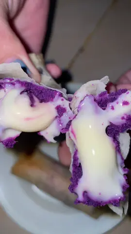 Lumpia ubi ungu keju lumer 💞✨ #lumpiaubiungu #lumpiakeju #lumpia #jajananpekanbaru #cemilanviral #cemilan 