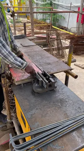 Bending Crosstie Rebar. #shorts #engineering #construction #structure 