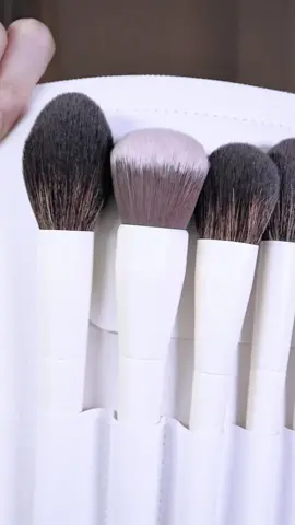 Bà nào thích set cọ nhiều mắt tham khảo ngay em này nhé #kiyebeauty #makeup #xuhuong #fyp #cotrangdiem 