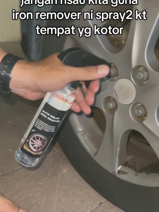 bersih kan rim tayar anda #ironremover #carrim #rimkereta #bersihtayar #car #fypage #fyp #fypシ゚ #viralvideo #fyppppppppppppppppppppppp 