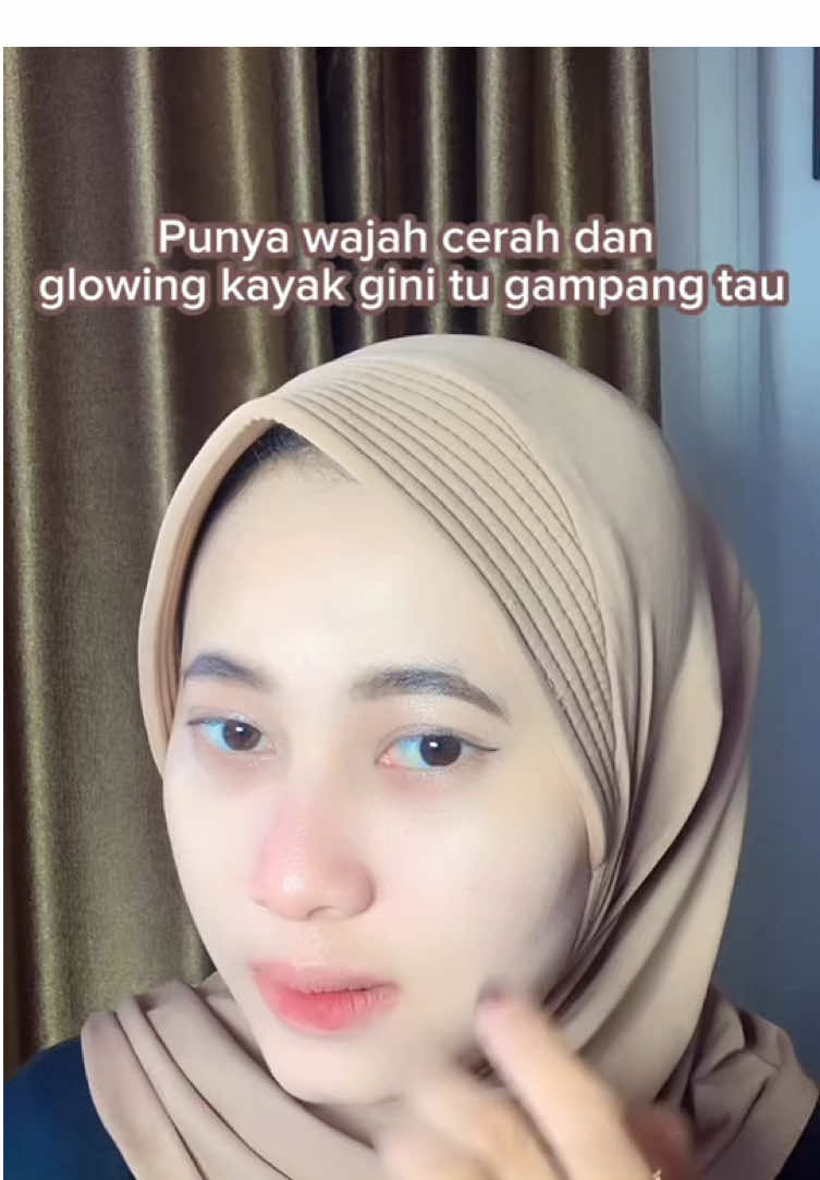Gimana ga candu pake ini, lah wong hasilnya muantull glowing parah🤭🤪🥰#flyorapaketmurah #GlowUp #promobesarbesaran #uvfilter #hargaspesial #murahbanget #daycreamviral #flyoraskincare 