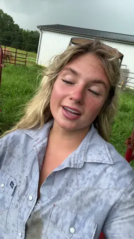 I will throw a fence up anywhere if it means I get to save a $. 🤣💁🏼‍♀️ #horses #fencing #fyp #countrylife #mylife 