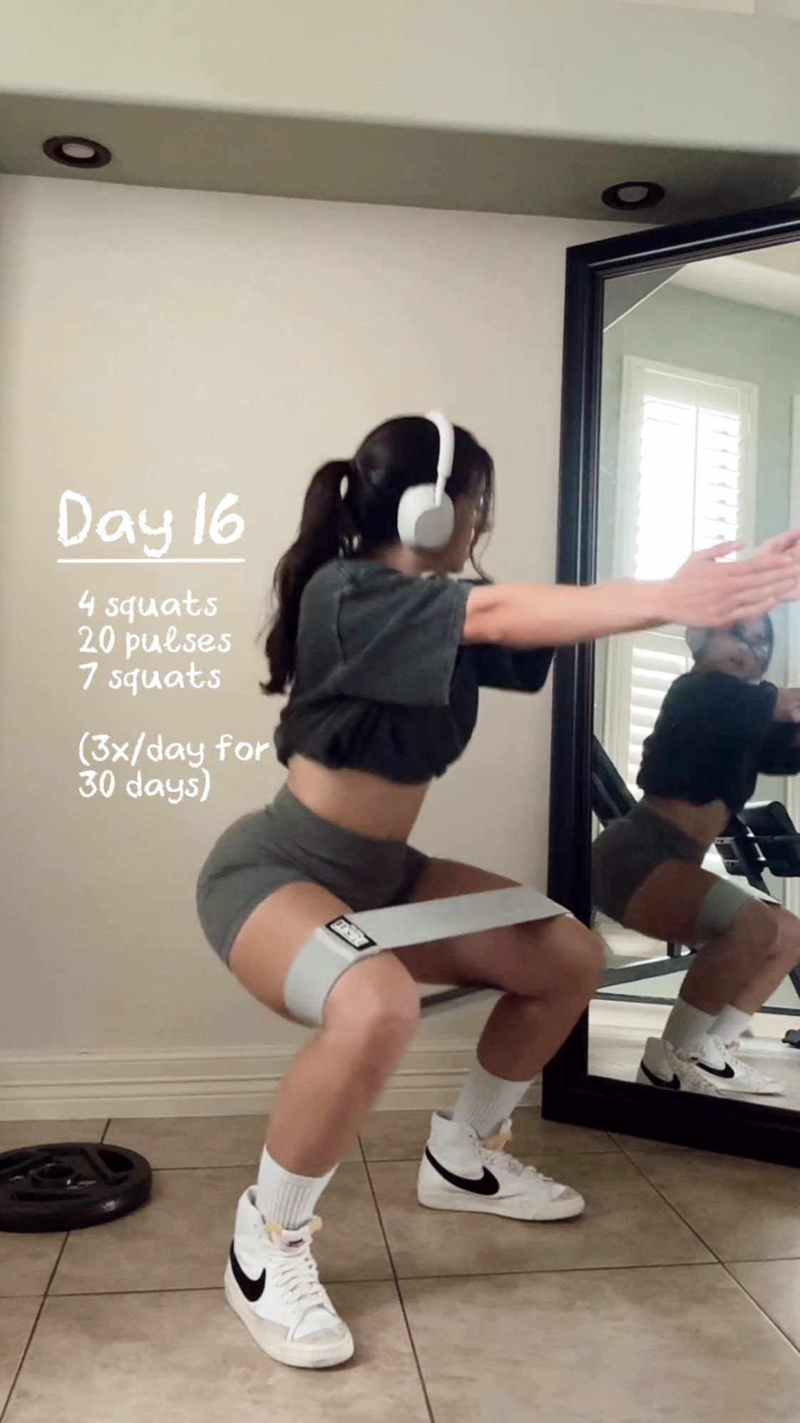 Day 15 - My legs are killing meeee 💀🥵 #squat #workoutchallenge #squats #GymTok #nike #athlete #nikeblazer #gymfit #gymgirl #fitnesschallenge #womenwholift #girlswholift #squatchallenge #gym #day16 