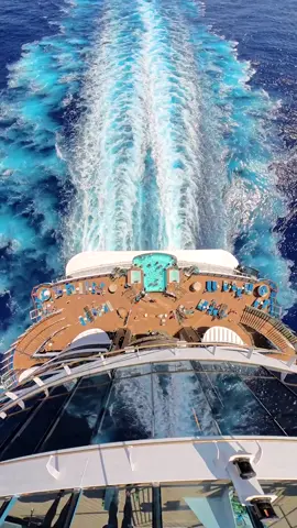 That feeling when you know vacation has begun. 😌🌊