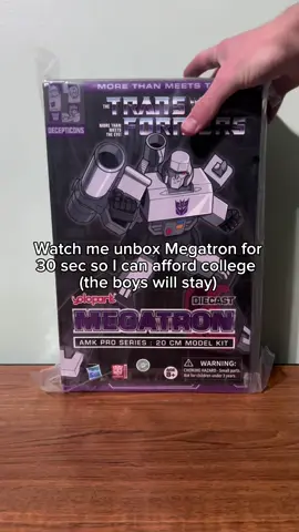 Every little bit helps ❤️‍🩹 #actionfigures #figures #actionfigures #megatron #optimusprime #transformers #modelkit #yolopark 