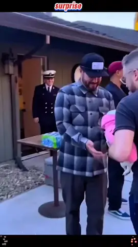 finally they're reunion #surprise #soldier #meetagain #family #reunion #Love 
