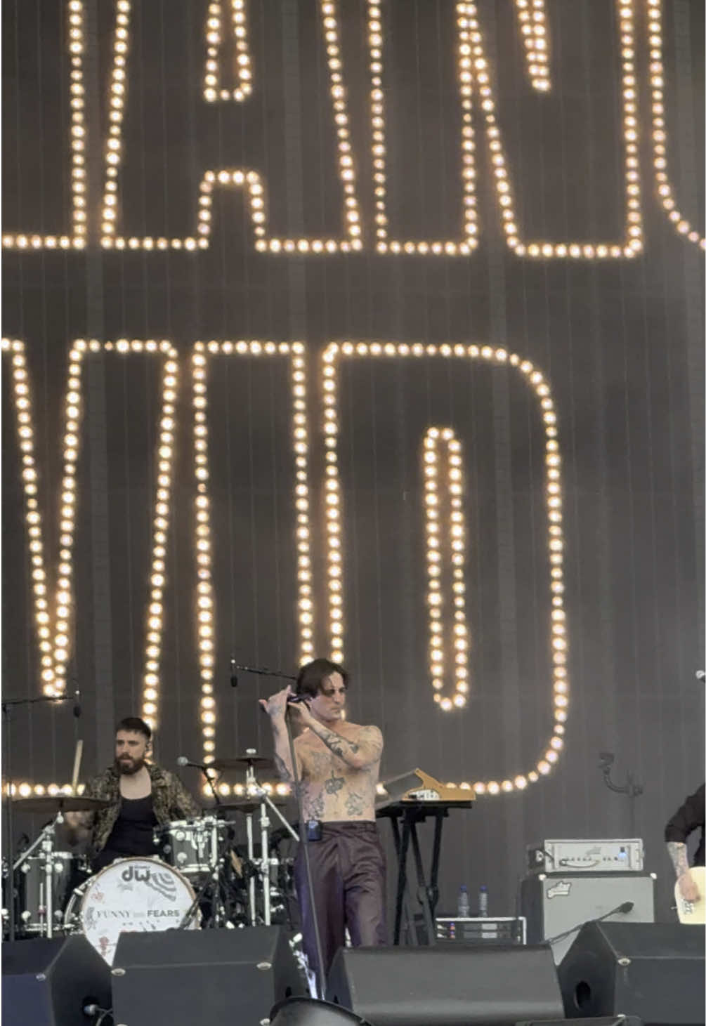 @Damiano David #damianodavid #damianomaneskin #damianodavidmaneskin #maneskin #maneskinofficial #maneskintiktok #maneskinedit #maneskinofficiali #maneskinfanclub #maneskinfanclub #maneskinfan #maneskinlive #maneskinmusic #damianodavidedit #damianodavidmåneskin #rock #rockwerchter #rockwerchterfestival #rockwerchter2025 #rwf #rf25 #50yearsofrockwerchter