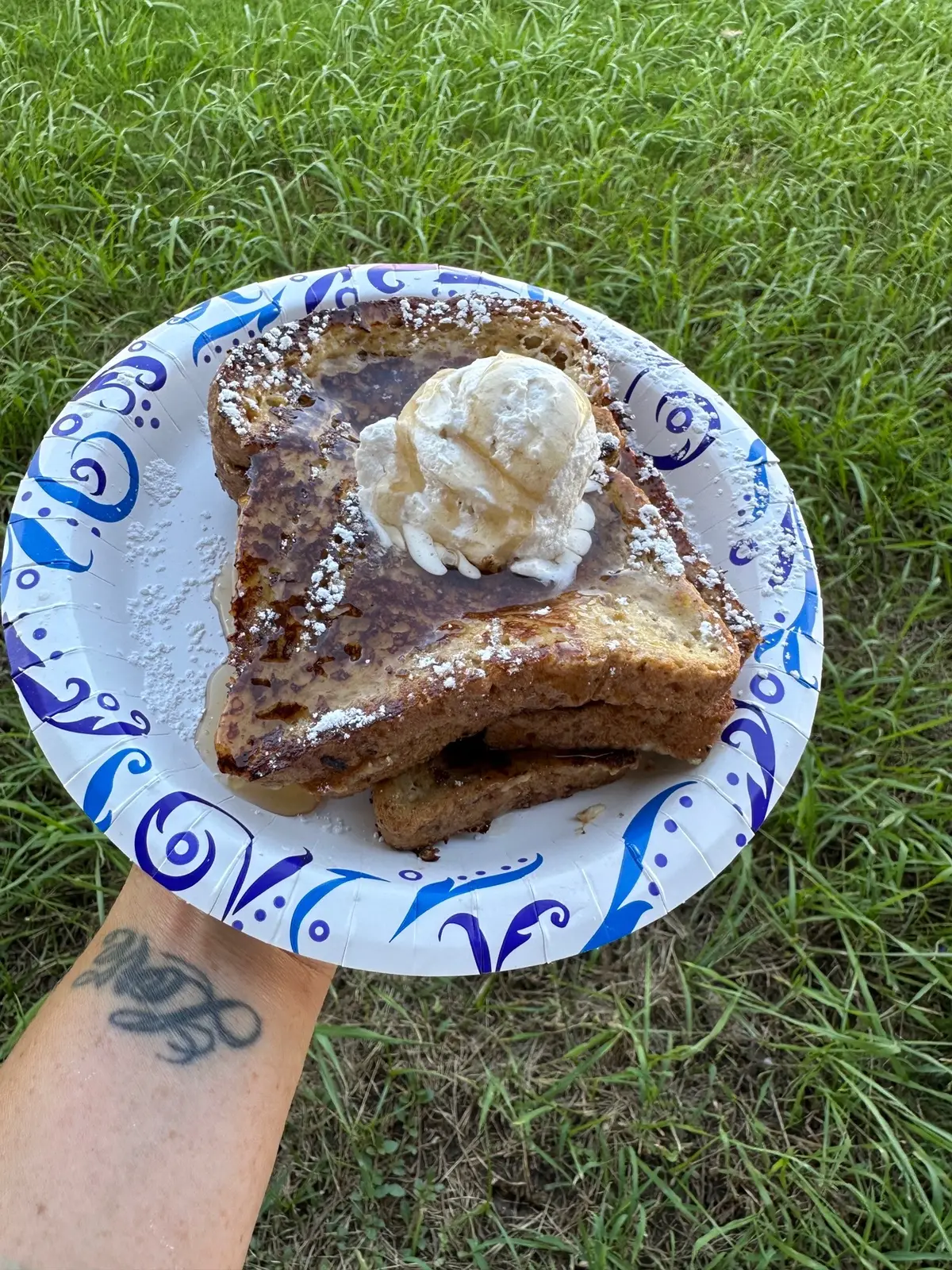 Rolled outta bed and into the kitchen like: French toast it is 😌 #SleepyButHungry #FrenchToast #singlemomcooking #EasyBreakfastIdeas #LazyBrunch #BusyButBlessed #homecookedhappiness #WeekendVibes #frenchtoast 