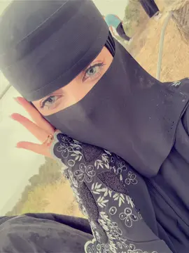 السوده لاتفوتكممم#خاينه_وماعاد_نصافيك_يالي_خاب_ظني_فيك #الشعب_الصيني_ماله_حل😂😂 #مالي_خلق_احط_هاشتاقات #foryou #السوده #foryou #عيون #مكياج #منقبات #ابها #tiktok #جميلات_التيك_توك #اكسبلور #fypシ゚ #عدسات #4u #ترند #ابها 