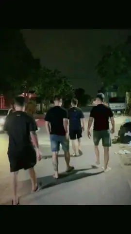 @vankhanh1188 @SuMô Trường @Việt Hưng  cứ thế thôi hẹ hẹ 😂#xuhuongtiktok #haoxungti #xh 