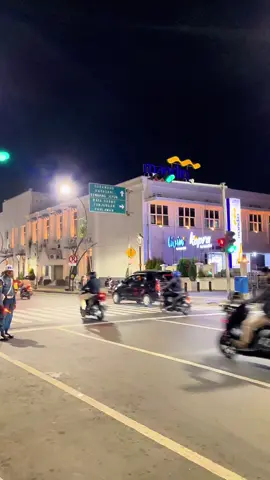 Ada yg jatuh cinta dikota  kota tua ?  #kotatuasurabaya #surabayatiktok #surabaya #wisatasurabaya