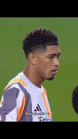 #judebellingham @Real Madrid C.F. @𝑷𝒂𝒑𝒊𝒔➳𝑪𝒐 𝐉𝐁5♡𝐉𝐑🤍 