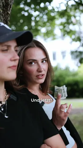 Wir haben viel zu viel Zeit … 😅  @Naked Gun Movie 