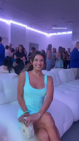 My bestie & true friend - CeraVe, turned 20 & I got to celebrate with her 💙 Thank you CeraVe for saving my skin & being a true friend to me all these years, xoxo @CeraVe #ad #ceravepartner 