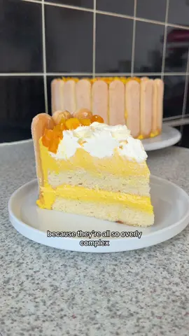 mango and passionfruit charlotte cake 🥭🍰