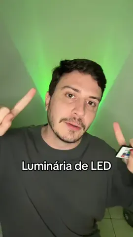 Eu amo essa luminária de LED colorida 💡 Deixa o ambiente mais aconchegante, né?! #dicas #review #luminaria 