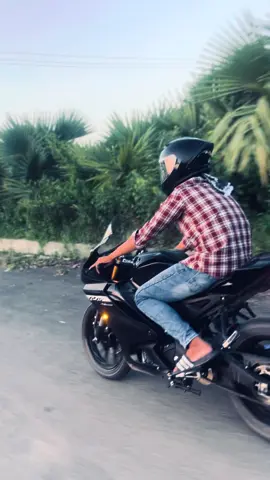 Ay Hay Koi ki 😁#foryoupage #indonesia🇮🇩 #growmyaccount #viralvideo #fyppoppppppppppppppppppppppp #foryou #🖤 #raw 