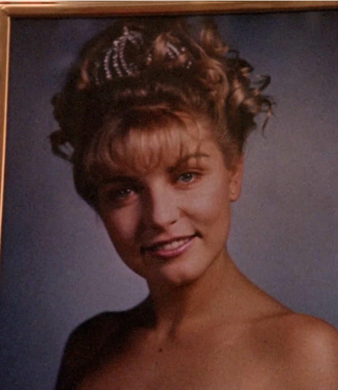 🫒 — #laurapalmer #laurapalmeredit #twinpeaks #twinpeaksedit #sheryllee #sherylleeedit #davidlynch 